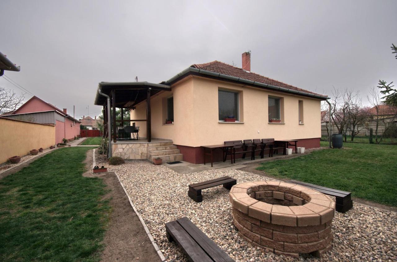 Bodza Apartman Gyula Luaran gambar